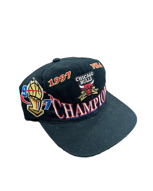 1997 Logo Athletic NBA Chicago Bulls Snapback