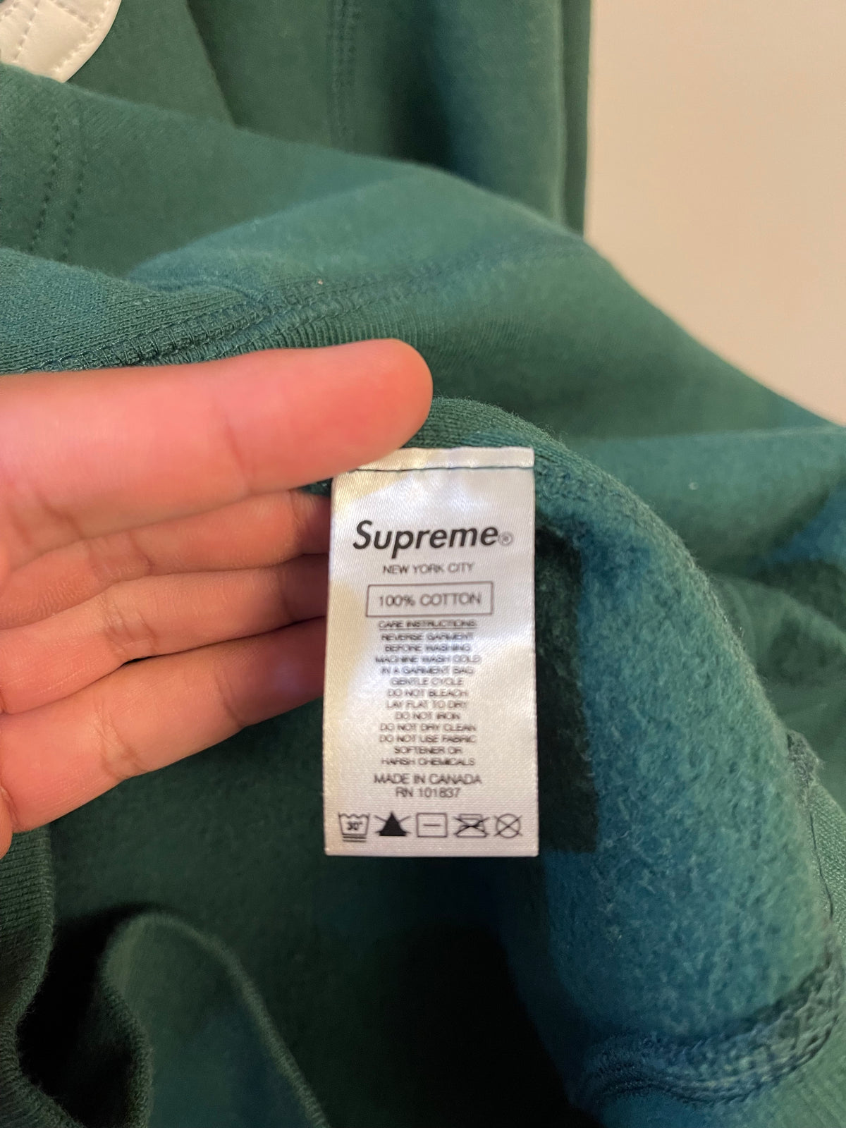 SS20 Supreme White Quilted S Logo Hoodie