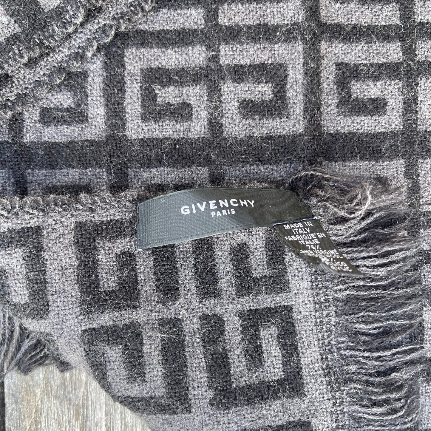 Givenchy Paris 4G Monogram Made in Italy Scarf