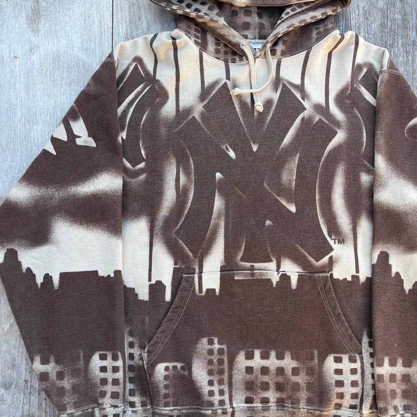 FW21 Supreme x New York Yankees Airbrush Hoodie