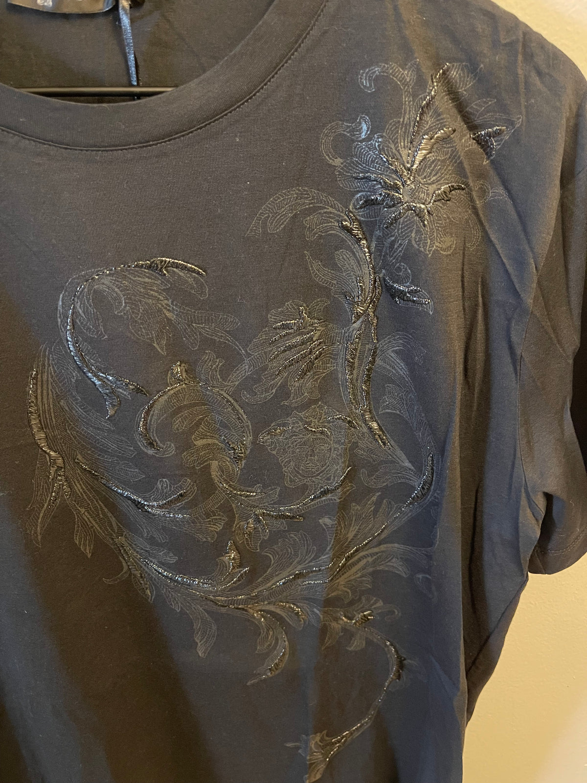 Early 2000s Versace Leaves Tessuto T-shirt