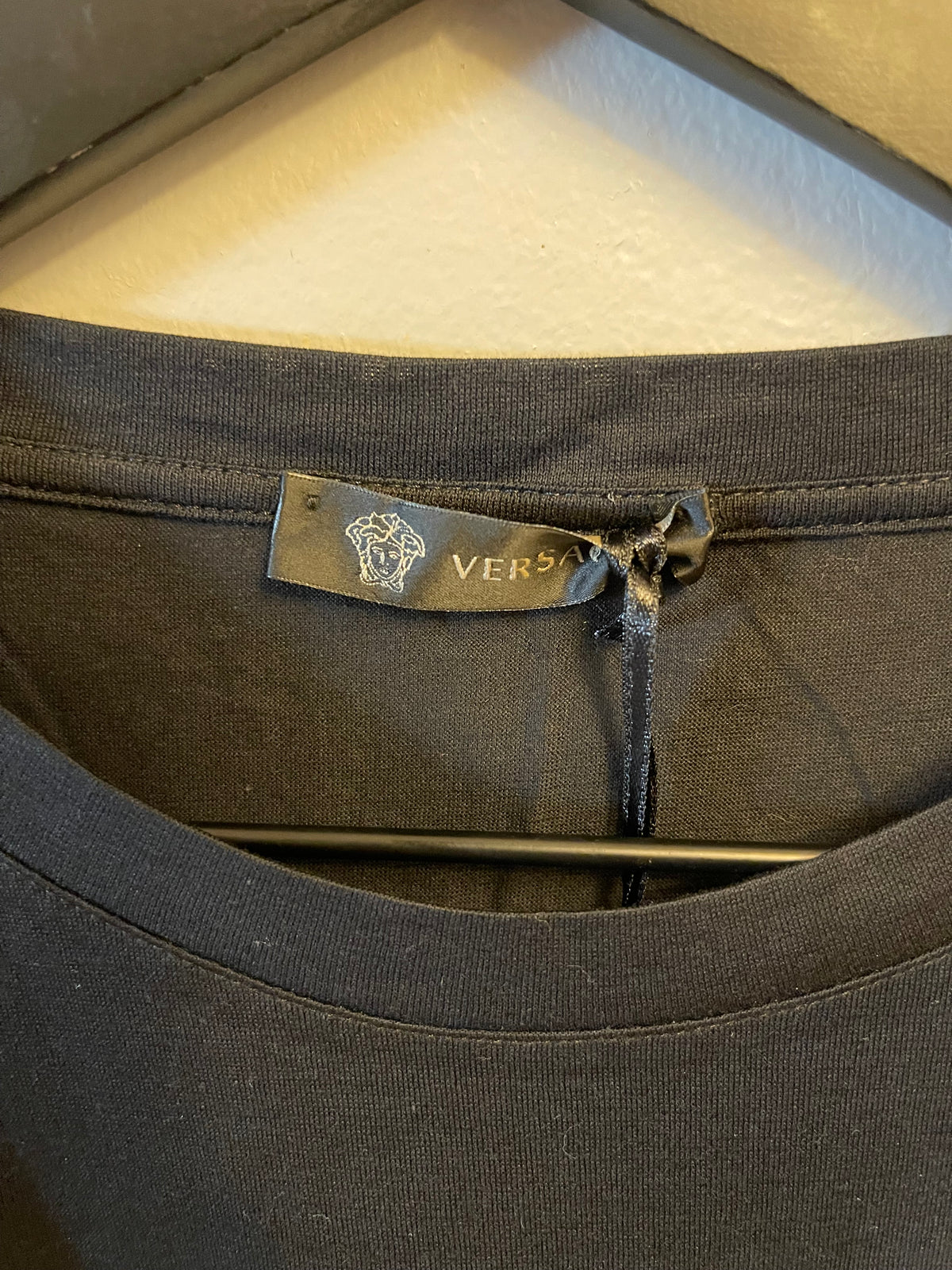 Early 2000s Versace Leaves Tessuto T-shirt